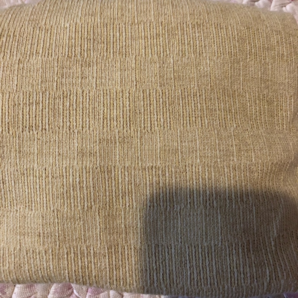 NEW, Beautiful tshirt - Picture 5 of 6